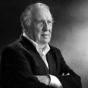 Falleció Frederick Forsyth