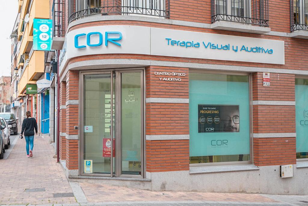 COR CENTRO OPTICO Y AUDITIVO.jpeg