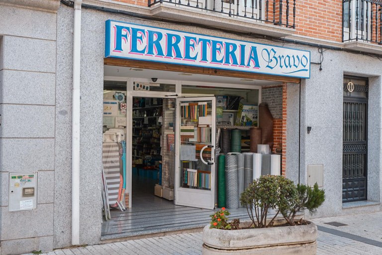 FERRETERA BRAVO.jpeg