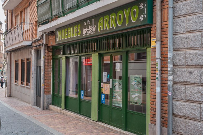 MUEBLES ARROYO.jpeg