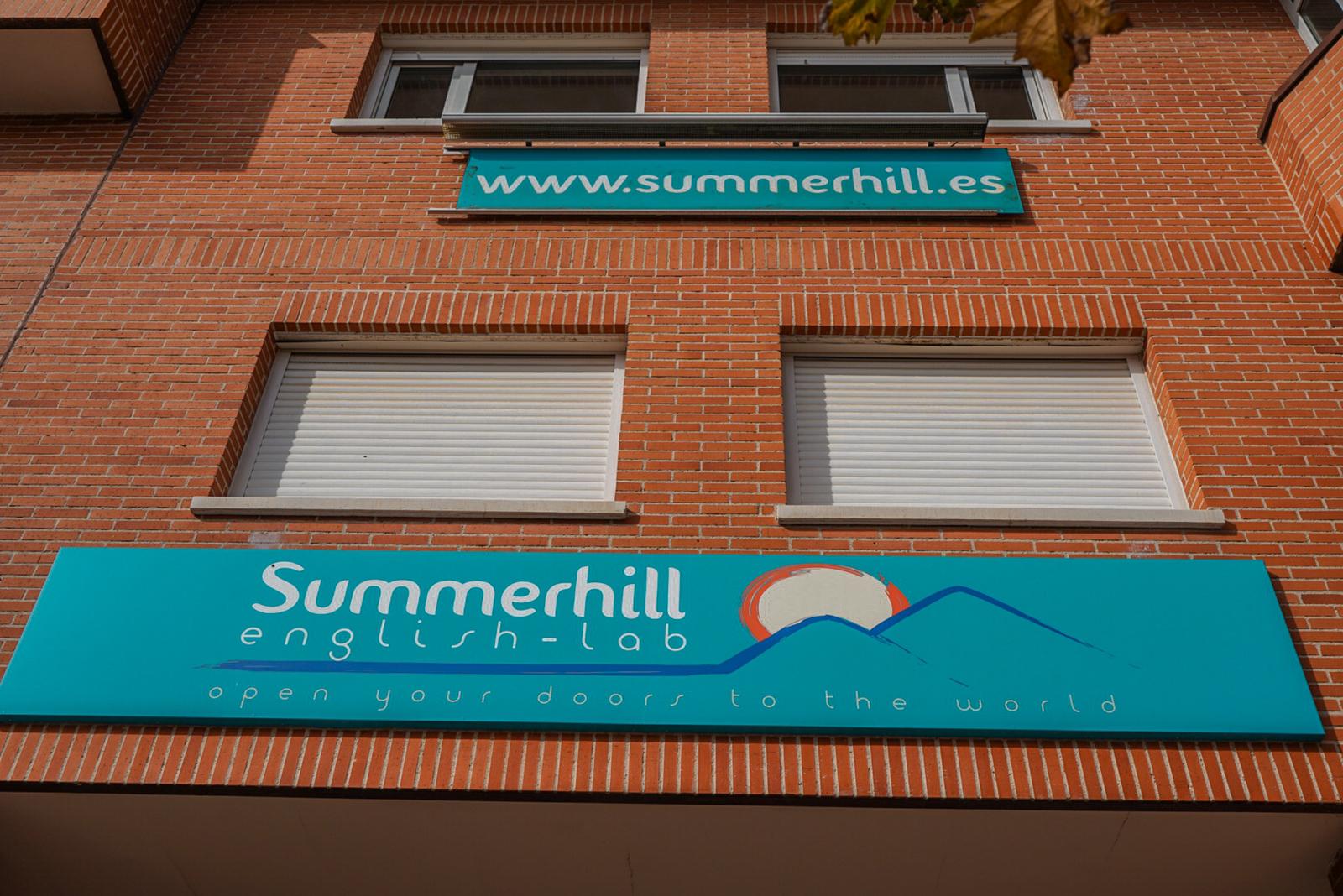 ACADEMIA DE INGLS SUMMERHILL.jpeg
