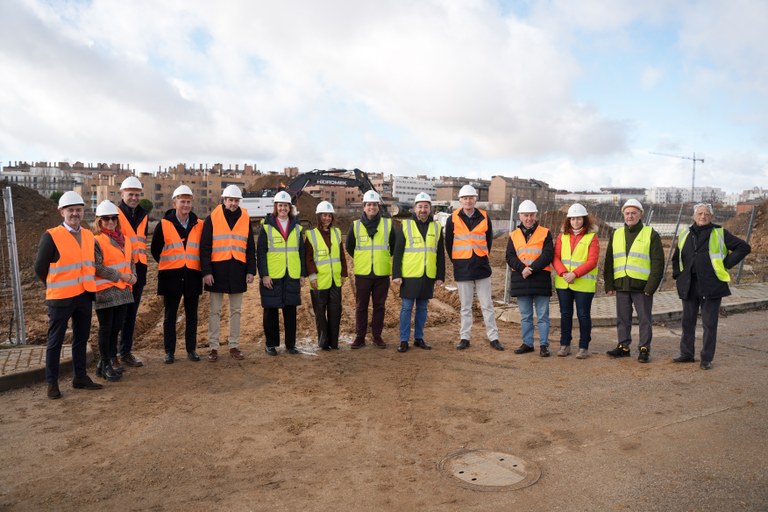 Ampliar 'Arrancan las obras del nuevo Parque Comercial, que albergará cadenas como Decathlon, MediaMarkt o Kiabi'