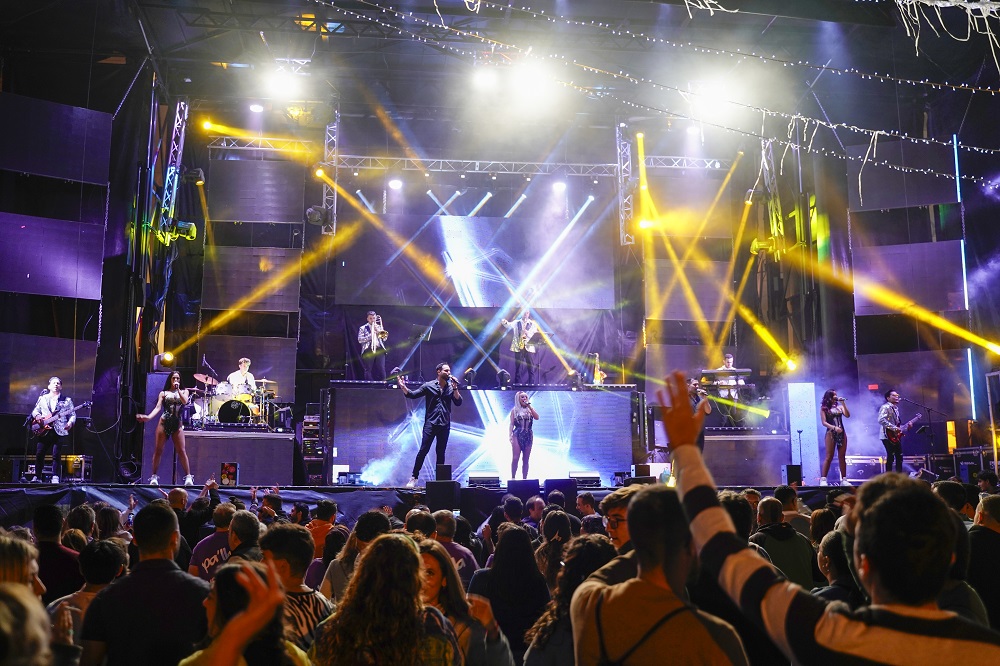 08-29_Viernes_Verbena Plaza Pueblo.jpg