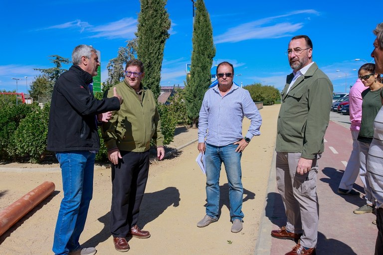 Ampliar 'Comienzan los trabajos de mejora estructural de varios caminos en zonas verdes del municipio'