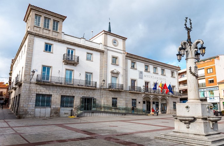 Ampliar 'Coronavirus: Colmenar Viejo cierra centros de mayores y suspende actividades en las que se cita población de riesgo'