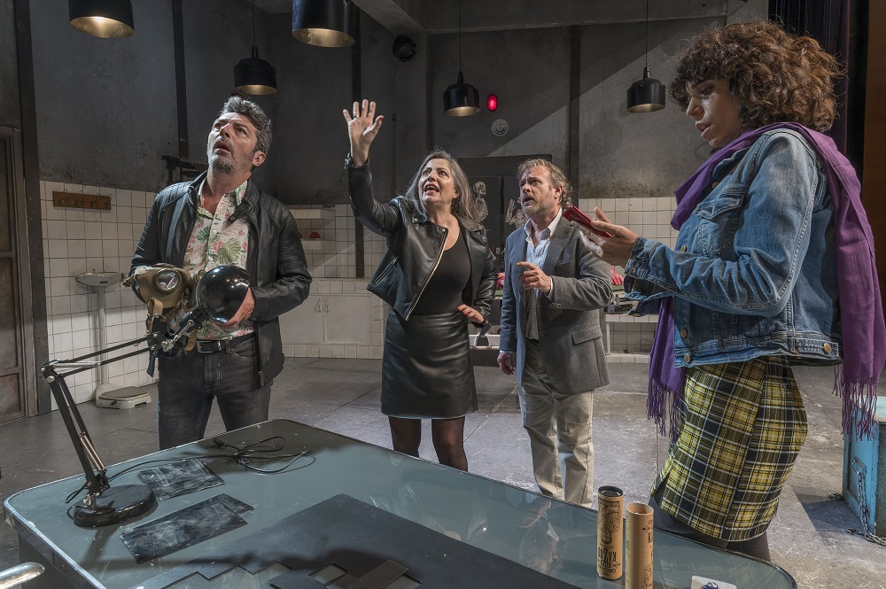 10-25_Escape room.jpg