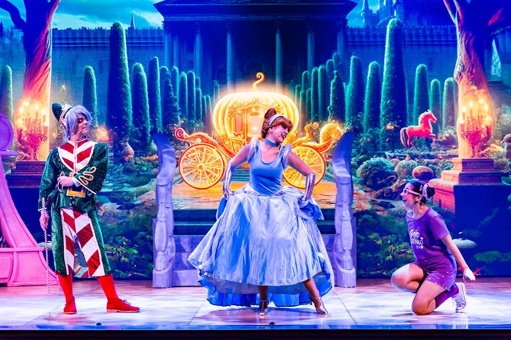 12-28_Christmas Dreams.jpg