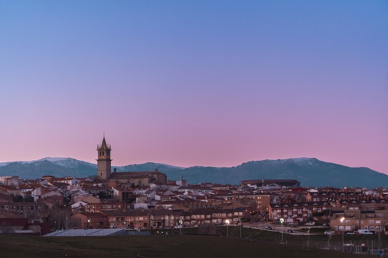 Ampliar 'El Ayuntamiento de Colmenar Viejo aprueba nuevas ayudas por nacimiento o adopción para reforzar su apoyo a las familias'