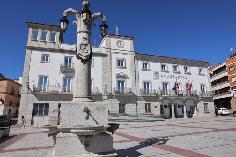 Ampliar 'El Ayuntamiento de Colmenar Viejo ejecuta el desahucio administrativo de la empresa que gestiona el mantenimiento y la limpieza del aparcamiento público de La Estación'