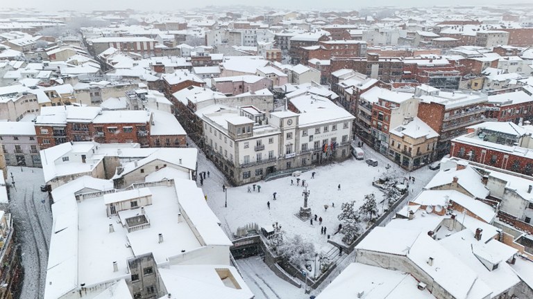 Ampliar 'El Ayuntamiento pone a disposición de los vecinos un informe sobre la nevada del 28 de enero'