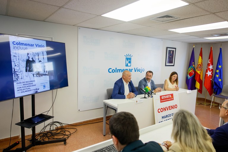 Ampliar 'El Ayuntamiento presenta la guía digital ‘Colmenar Viejo incluye’, elaborada por Envera'
