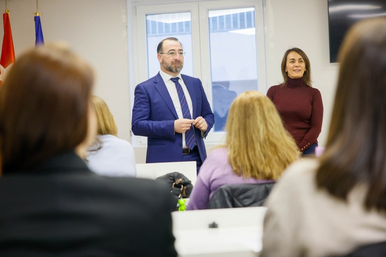 Nuevo personal administrativo funcionarios (1).jpg