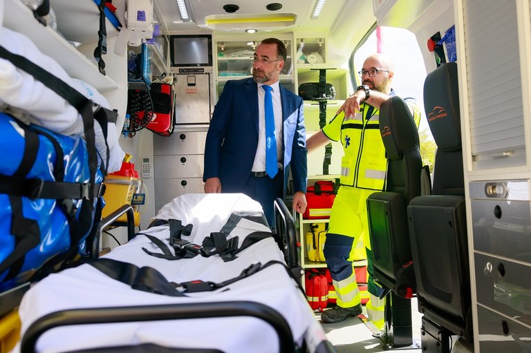 NdP_Servicio-emergencias-ambulancia (2).jpg