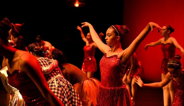 NdP_Línea y Movimiento.jpg NdP_Línea y Movimiento.jpg