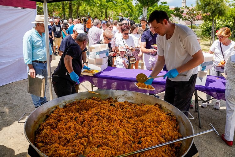 Ampliar 'Este fin de semana: ‘Las noches de la Dehesa’,  II Jornada de Encuentro Familiar, ‘Maridaje musical’, Encuentro Multicultural, fiestas de San Isidro y Open Day solidario de la Fundación UAPO'
