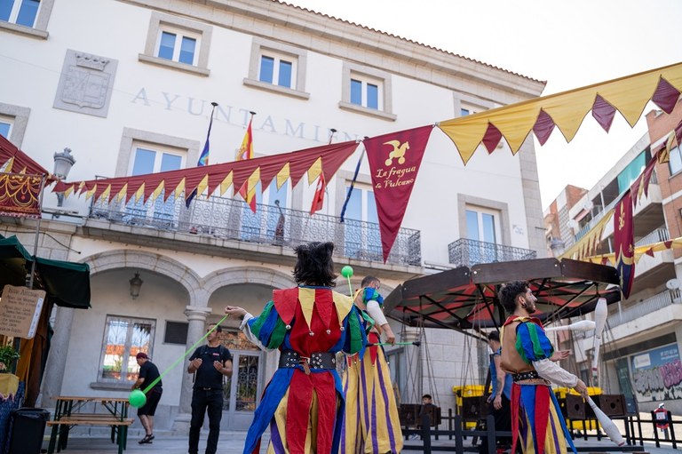 Ampliar 'Este fin de semana: Mercado Medieval, velada de boxeo y muay thay, y música de cine'