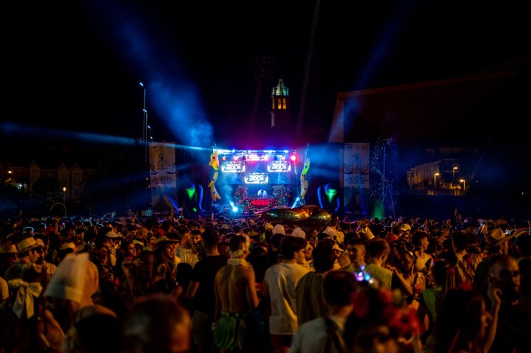 Ampliar 'Este fin de semana: un paseo por la Dehesa a la luz de la luna, fiesta Summer Break para que los jóvenes celebren el final de los exámenes, concluye la Feria del Marisco y jornada especial en la Piscina de Verano'