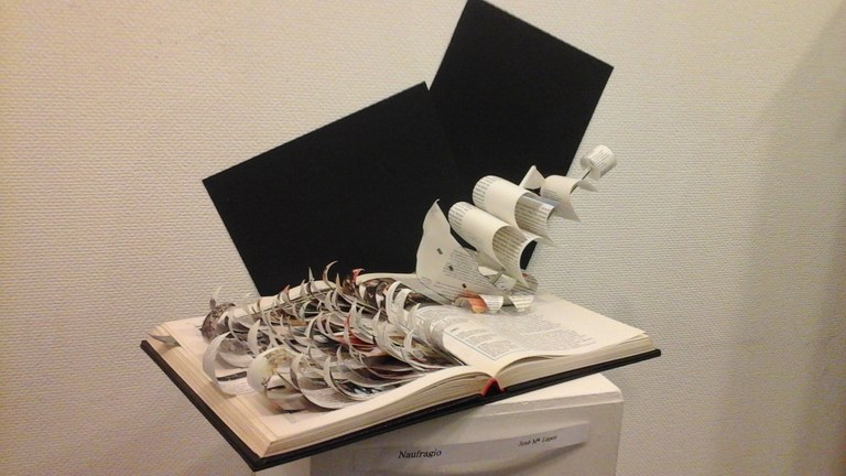 Ampliar 'Exposiciones del Centro Cultural ‘Picasso’ en mayo: ‘IX Muestra de Libros Objeto y de Artista’ y ‘El mundo de la flor y el sauce’'
