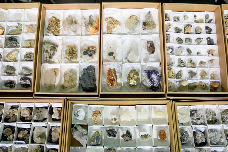 XIV-Feria-Minerales (5).jpg