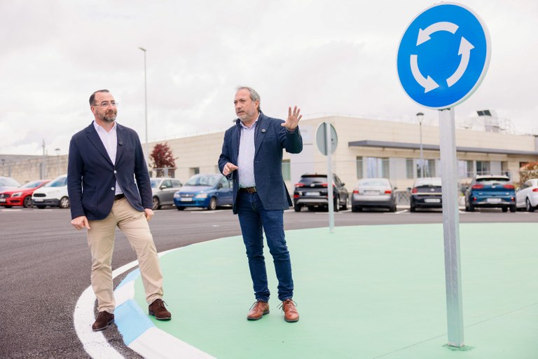 Ampliar 'Finalizan las obras de rehabilitación del Polígono de La Mina'
