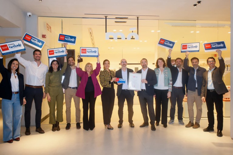 Ampliar 'La compañía Multiópticas, con sede en Colmenar Viejo, recibe el sello ‘Madrid Excelente’'