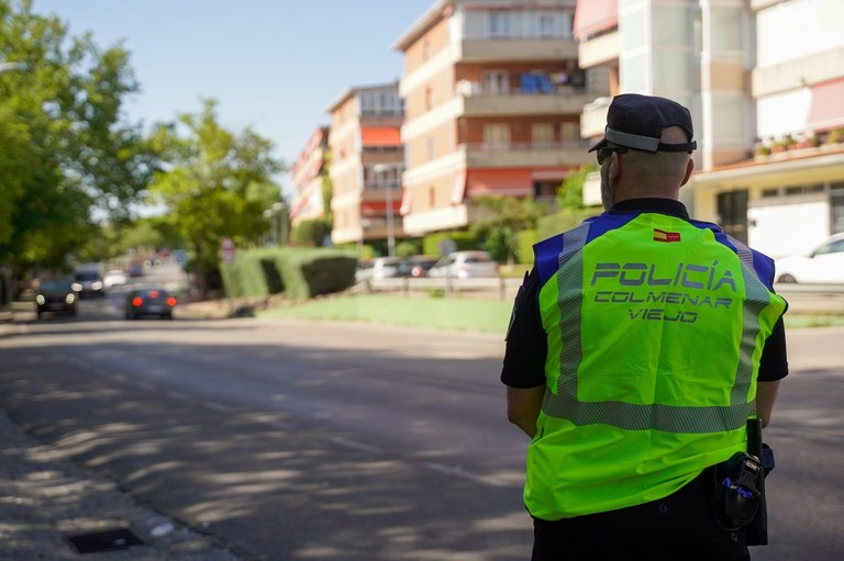 Ampliar 'La Policía Local se suma a la campaña especial de la DGT para el control y vigilancia de las distracciones al volante'