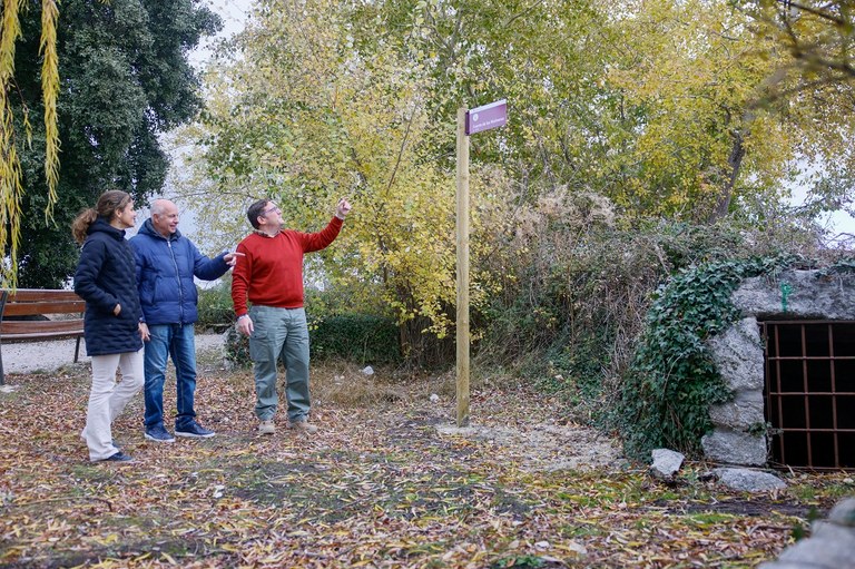 Ampliar 'Los caminos municipales estrenan señalización para facilitar las rutas al aire libre'