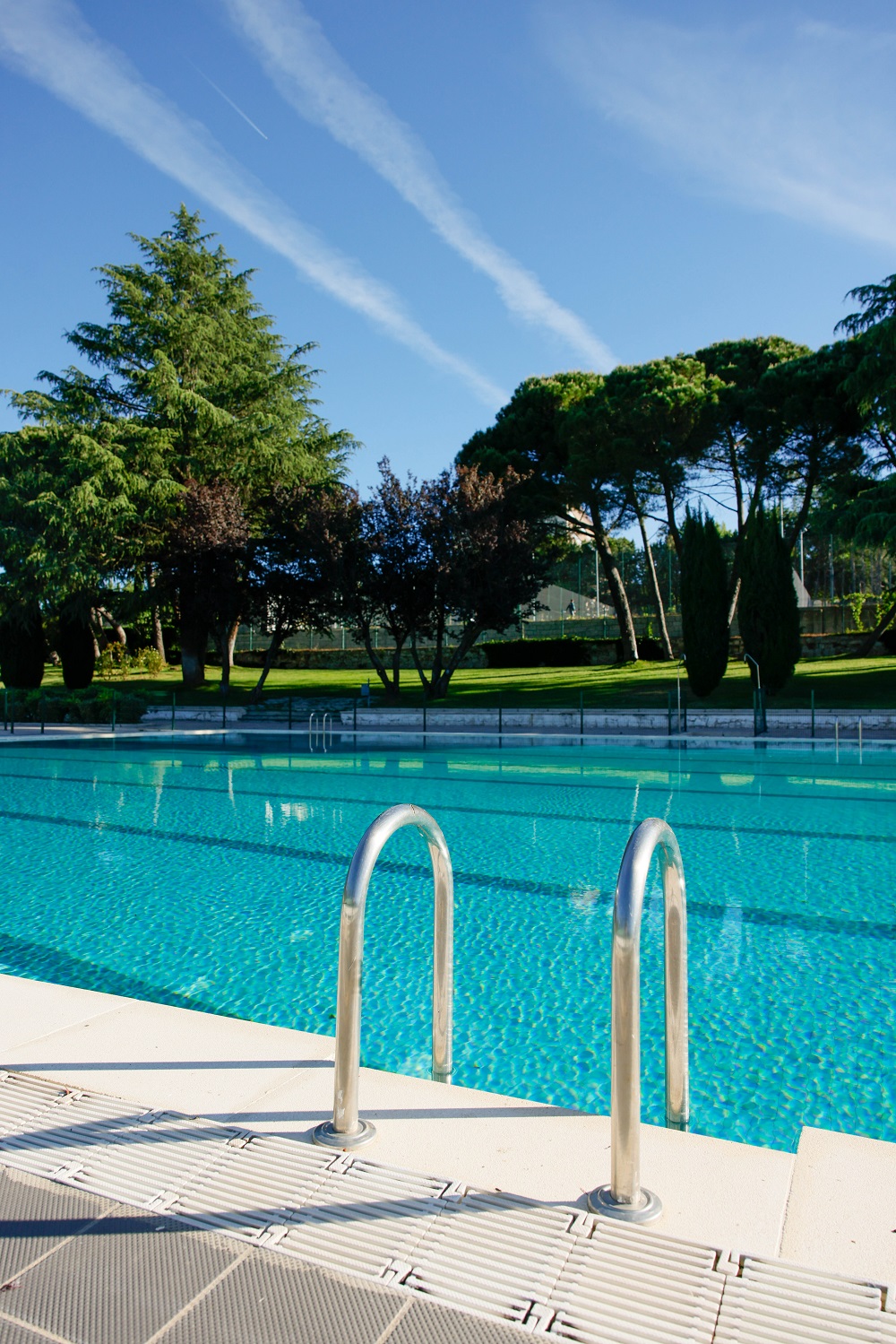 Finde 16 17 18 agosto piscina verano 2